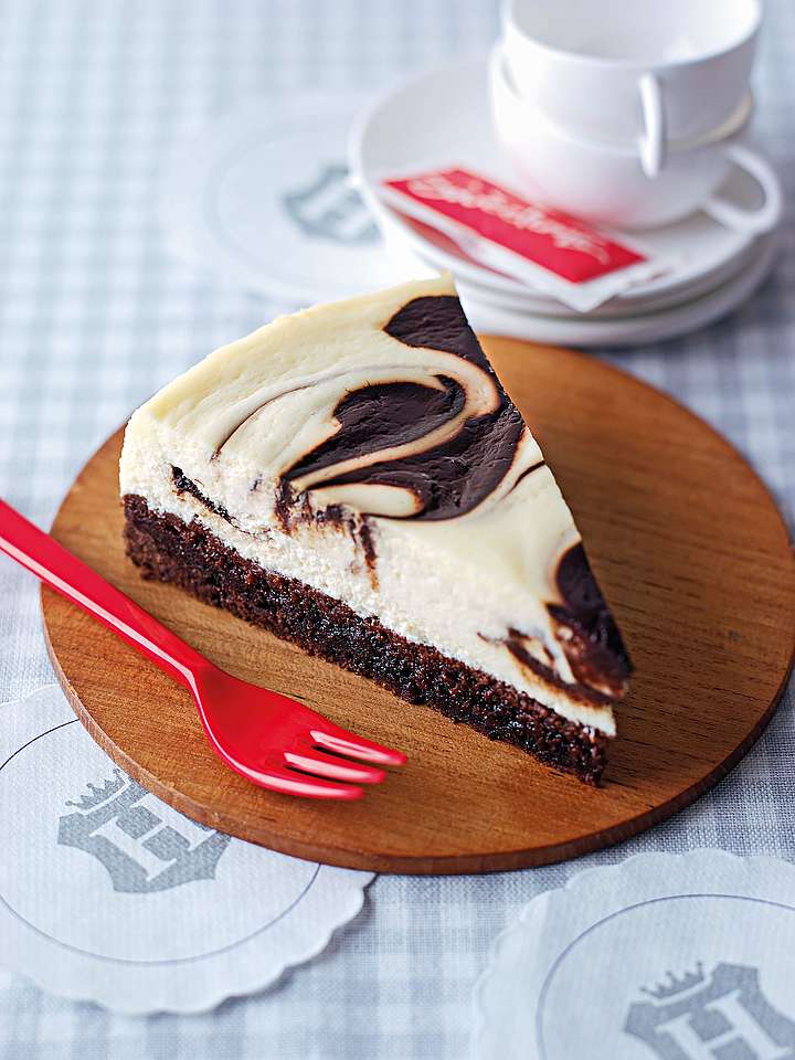 Brownie Marble Cheesecake – Brownie-Marmor-Käsekuchen - amicella.de