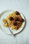 Spaghetti mit Quinoa-Zitronen-"Hackbällchen"