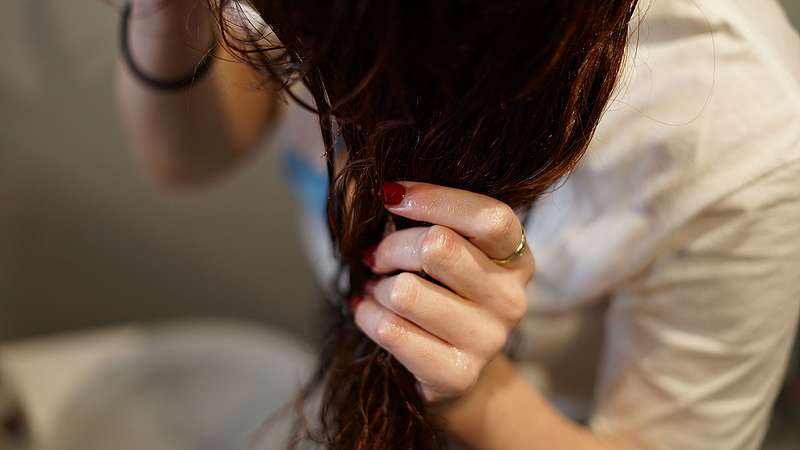 Natürliche Haarfärbung mit Henna