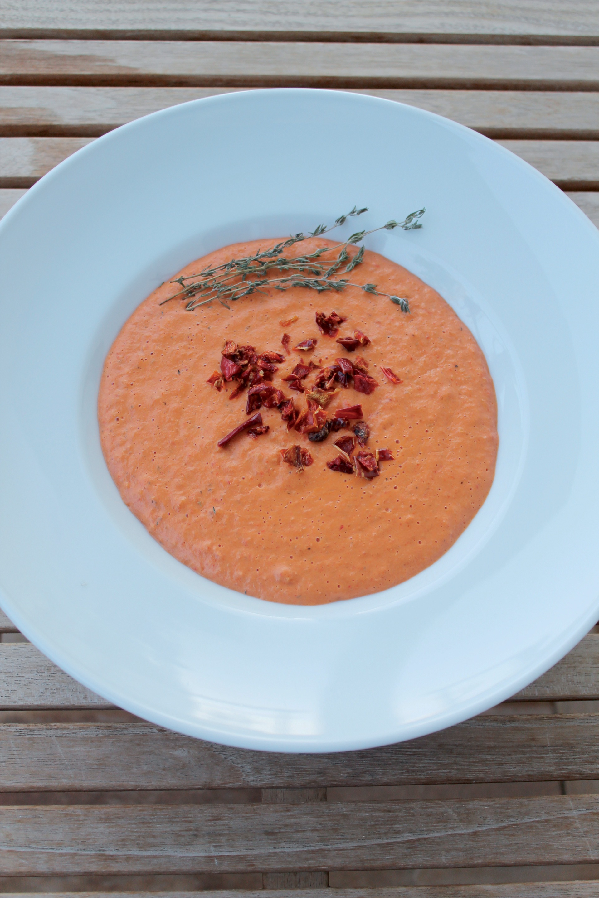 Tomaten-Paprika-Hirse-Suppe